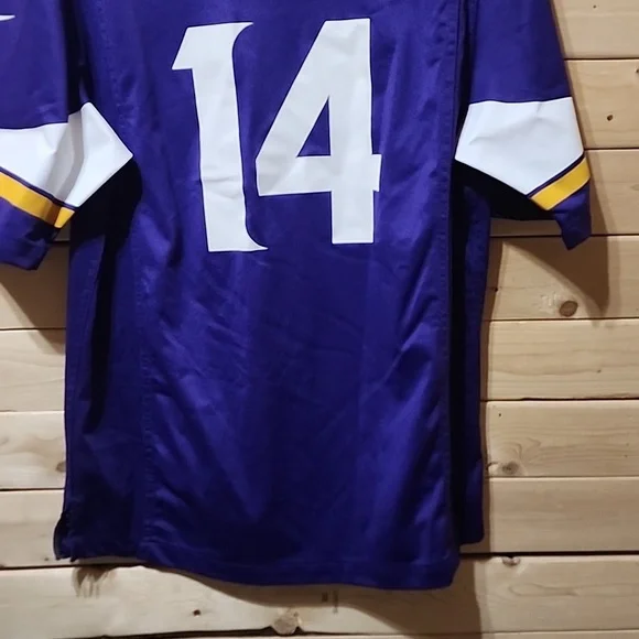 NFL Vikings Jersey Diggs #14 Size Medium - Picture 9 of 9